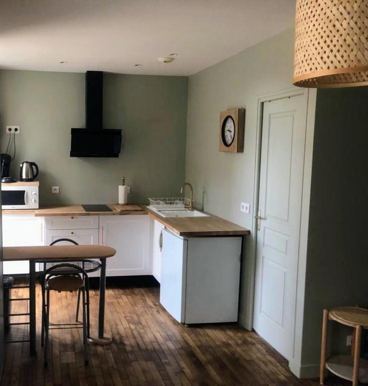 Logement A Brive Avec Terrasse Et Climatisation - Pres De La Gare Et Du Centre-Ville - Wifi Et Stationnement Gratuit Экстерьер фото