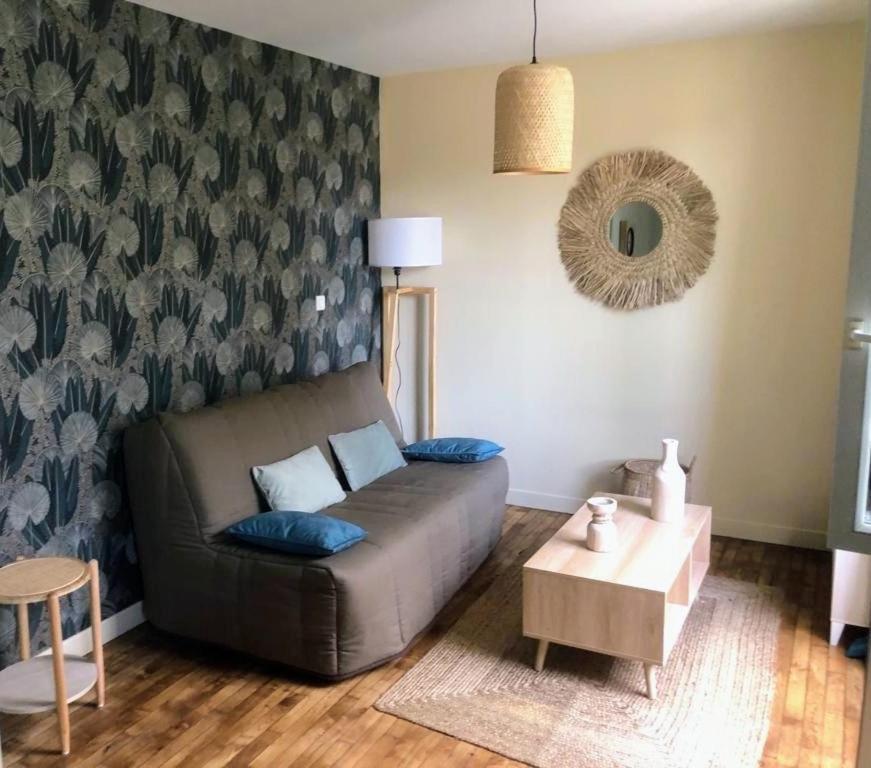 Logement A Brive Avec Terrasse Et Climatisation - Pres De La Gare Et Du Centre-Ville - Wifi Et Stationnement Gratuit Экстерьер фото